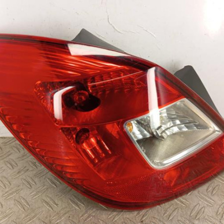 Feu arriere principal gauche (feux) OPEL CORSA D Photo n°1
