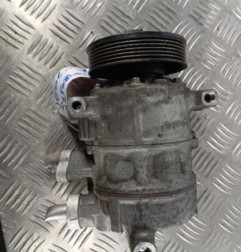 Compresseur clim VOLKSWAGEN GOLF 7 Photo n°3