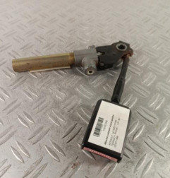 Attache ceinture avant gauche RENAULT TWINGO 1 Photo n°1