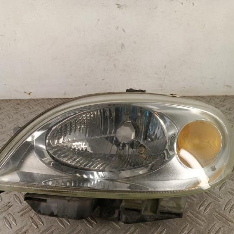 Optique avant principal gauche (feux)(phare) CITROEN SAXO