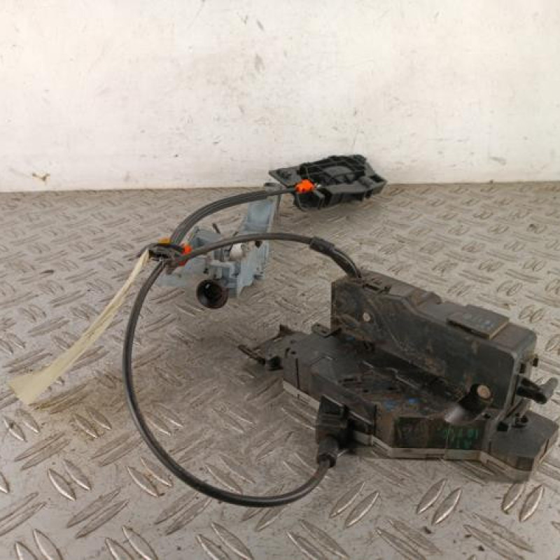 Serrure arriere droit CITROEN C4 PICASSO 1 Serrure arriere droit CITROEN C4 PICASSO 1