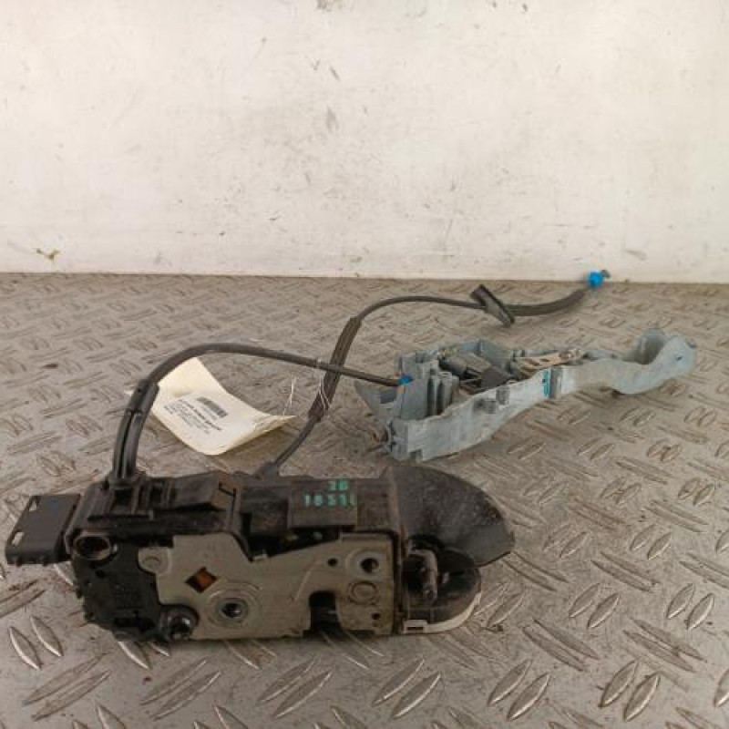 Serrure avant gauche CITROEN C4 PICASSO 1 Serrure avant gauche CITROEN C4 PICASSO 1