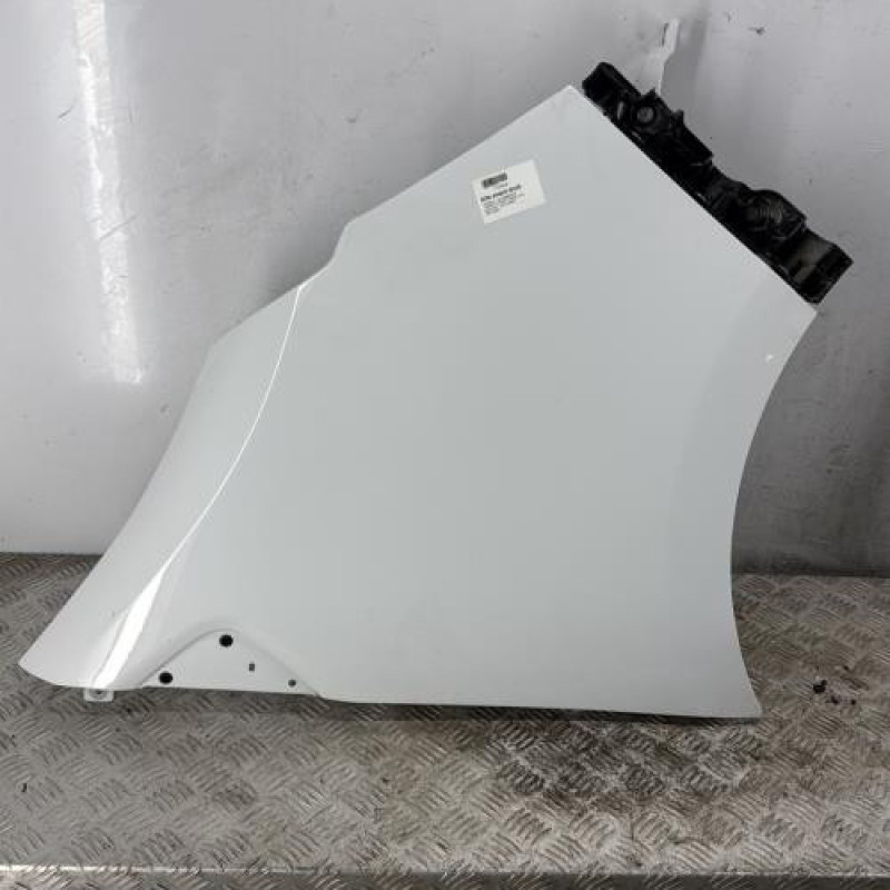 Aile avant droit RENAULT TRAFIC 3 COURT Aile avant droit RENAULT TRAFIC 3 COURT