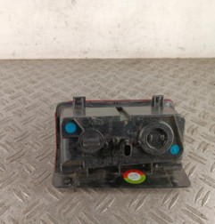 Feu de pare choc arriere droit RENAULT TRAFIC 3 COURT