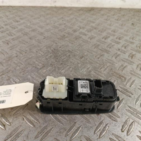 Interrupteur de leve vitre avant gauche RENAULT TRAFIC 3 COURT