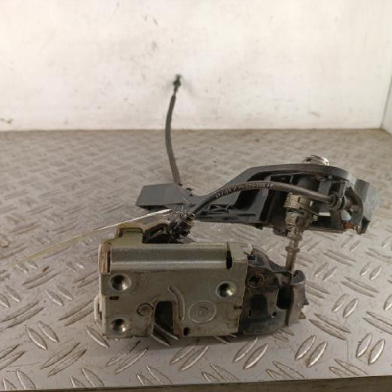 Serrure avant gauche CITROEN C3 1 Serrure avant gauche CITROEN C3 1