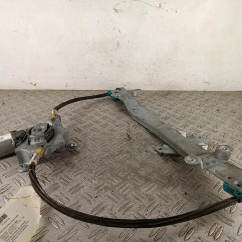 Leve vitre electrique avant droit RENAULT TWINGO 2