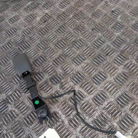 Attache ceinture avant gauche CHEVROLET SPARK Photo n°1