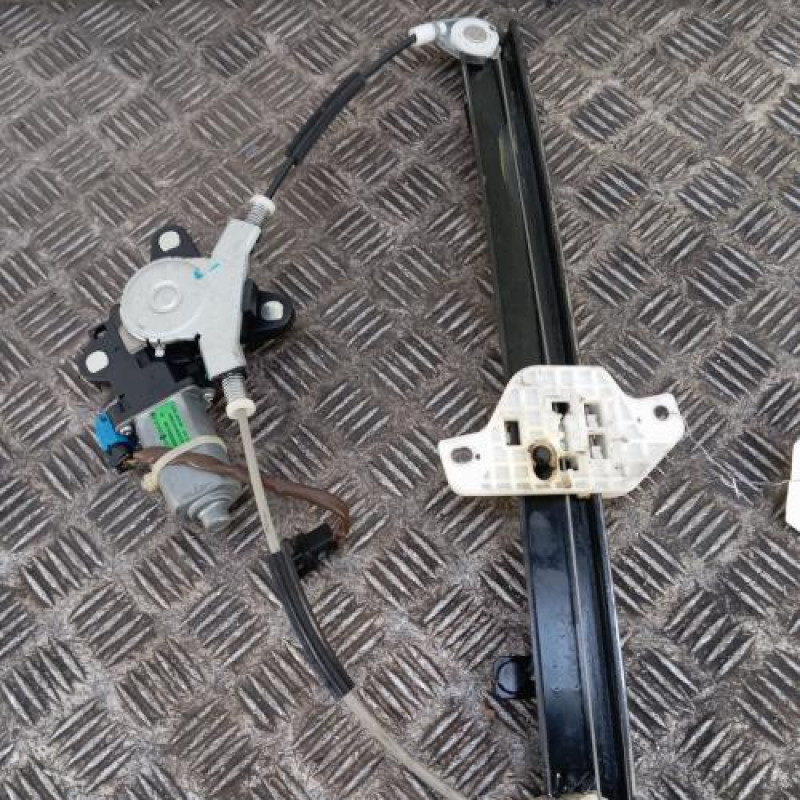 Leve vitre electrique avant gauche CHEVROLET SPARK