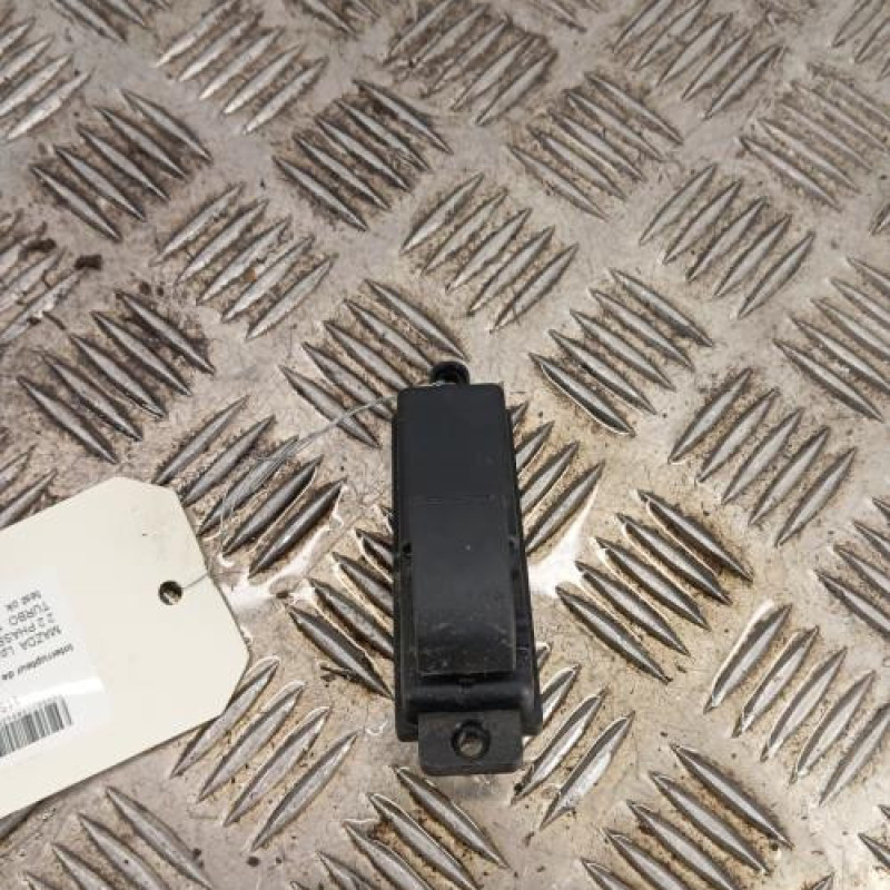 Interrupteur de leve vitre avant droit MAZDA 2 2