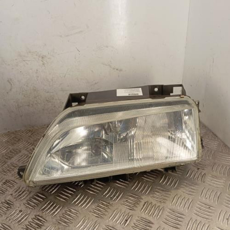 Optique avant principal gauche (feux)(phare) CITROEN XANTIA