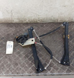 Leve vitre electrique avant droit VOLKSWAGEN POLO 5 Photo n°1