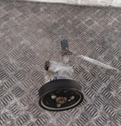 Pompe de direction RENAULT MASTER 3 Photo n°1