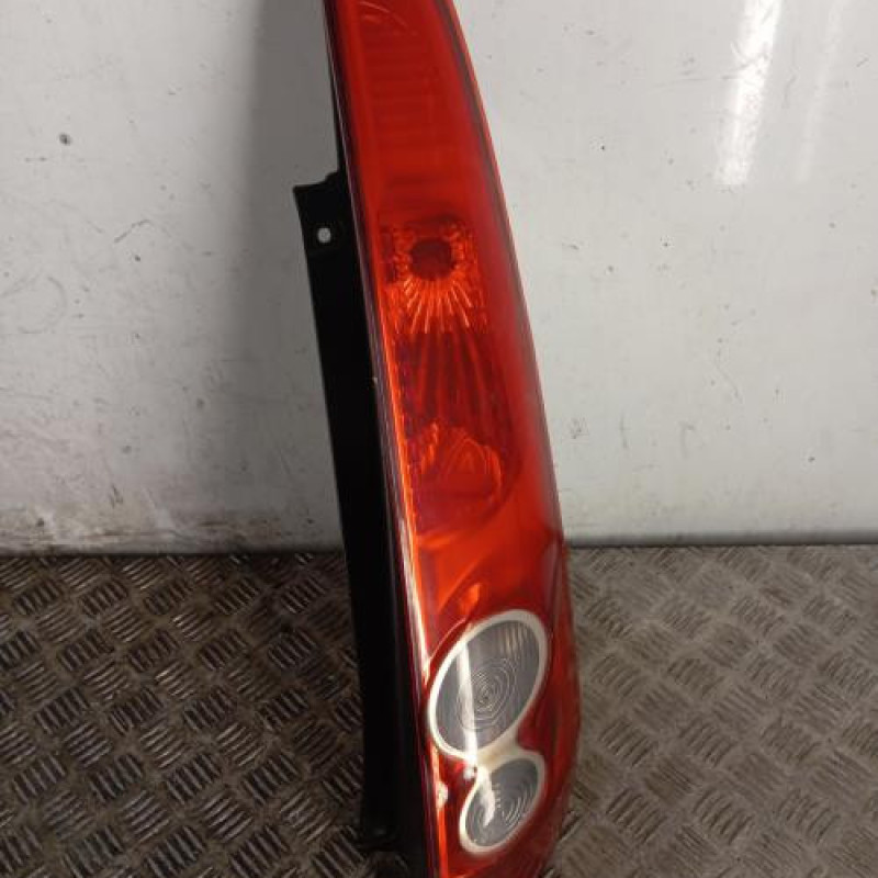 Feu arriere principal droit (feux) FORD FIESTA 5