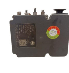 Bloc ABS (freins anti-blocage) VOLKSWAGEN TRANSPORTER 5 Photo n°1