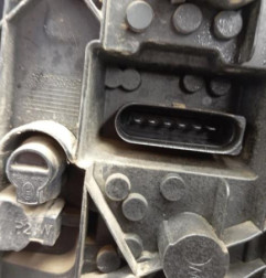 Feu arriere principal gauche (feux) VOLKSWAGEN TRANSPORTER 5 Photo n°3