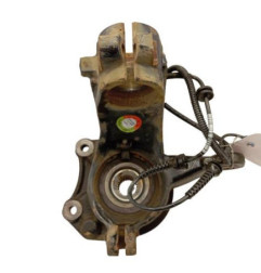 Moyeu avant droit PEUGEOT 2008 1