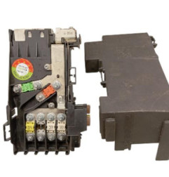 Porte fusible PEUGEOT 5008 1 Photo n°1