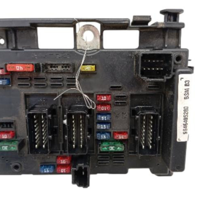 Boitier servitude moteur (BSM) PEUGEOT 206 Boitier servitude moteur (BSM) PEUGEOT 206