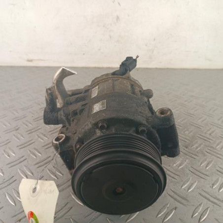 Compresseur clim AUDI A4 2 Photo n°1