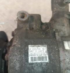 Compresseur clim AUDI A4 2 Photo n°3