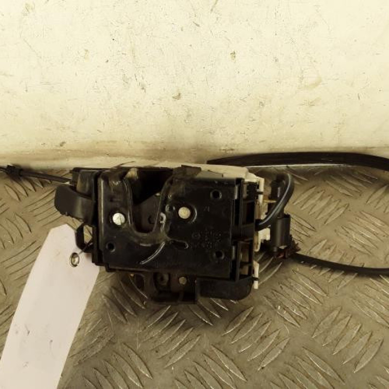 Serrure avant gauche SEAT IBIZA 2