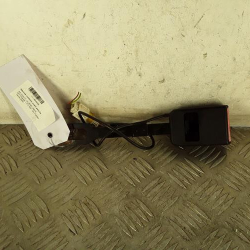 Attache ceinture avant gauche PEUGEOT 307