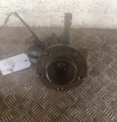 Moyeu avant droit RENAULT MASTER 2