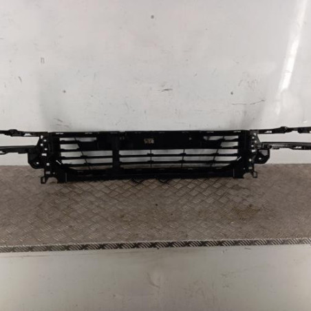 Grille de pare choc RENAULT CLIO 4