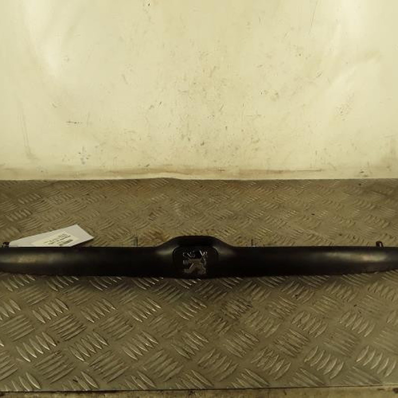 Baguette de coffre PEUGEOT 206 Baguette de coffre PEUGEOT 206