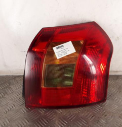 Feu arriere principal droit (feux) TOYOTA COROLLA 10 Photo n°1