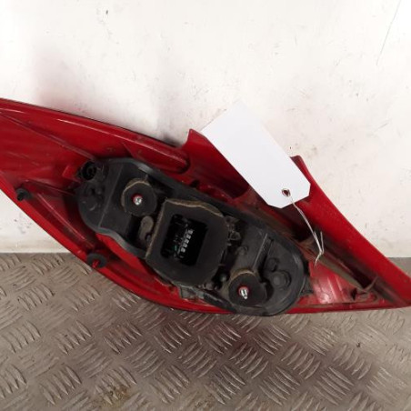 Feu arriere principal droit (feux) OPEL CORSA D