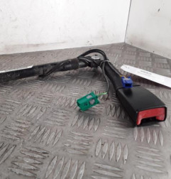 Attache ceinture avant gauche OPEL CORSA D