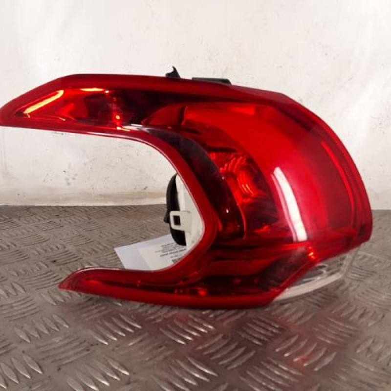 Feu arriere principal gauche (feux) PEUGEOT 2008 1