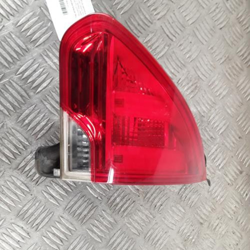 Feu arriere secondaire droit (feux) PEUGEOT 2008 1