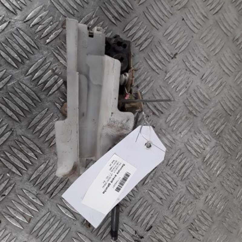 Serrure avant gauche PEUGEOT 106 Serrure avant gauche PEUGEOT 106