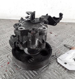 Pompe de direction PEUGEOT 806 Photo n°1