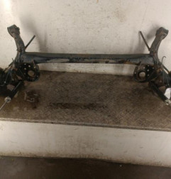 Train arriere complet TOYOTA YARIS 2