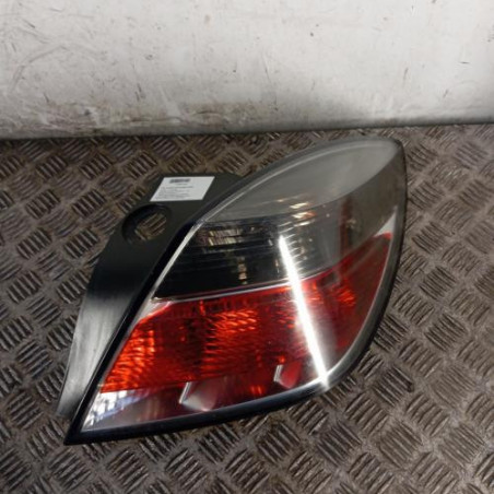 Feu arriere principal droit (feux) OPEL ASTRA H Photo n°1