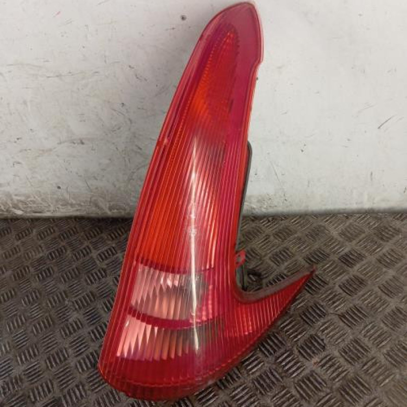 Feu arriere principal droit (feux) PEUGEOT 206
