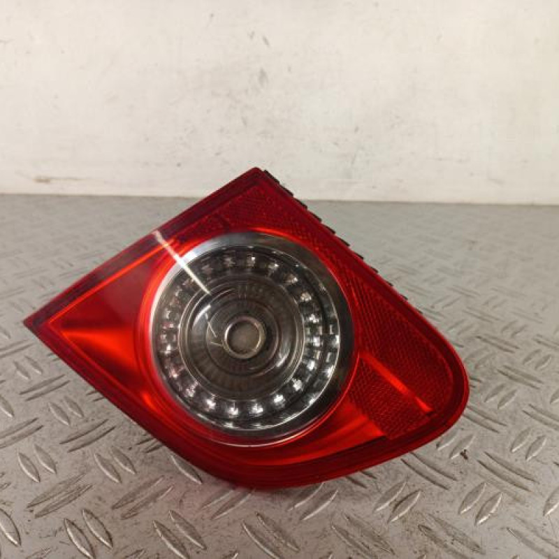 Feu arriere secondaire droit (feux) VOLKSWAGEN PASSAT 5