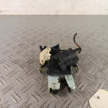 Serrure de hayon VOLKSWAGEN PASSAT 5