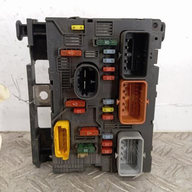 Boitier servitude moteur (BSM) CITROEN C4 PICASSO 1 Boitier servitude moteur (BSM) CITROEN C4 PICASSO 1