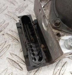 Bloc ABS (freins anti-blocage) NISSAN MICRA 3 Photo n°4