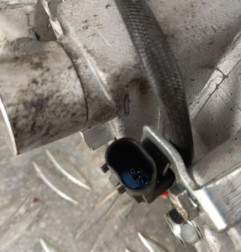 Compresseur clim MERCEDES CLASSE E 212 Photo n°3