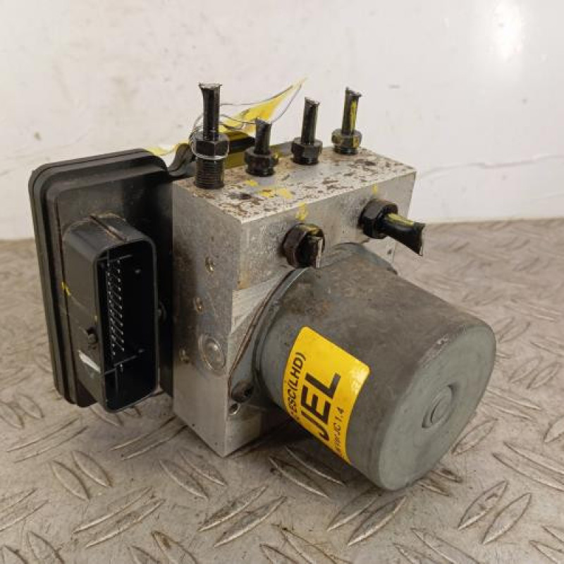 Bloc ABS (freins anti-blocage) HYUNDAI IX 20 Bloc ABS (freins anti-blocage) HYUNDAI IX 20