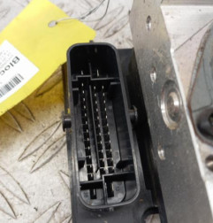 Bloc ABS (freins anti-blocage) HYUNDAI IX 20 Photo n°6