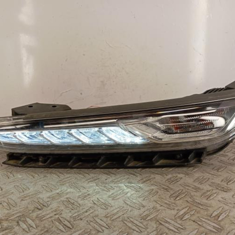 Feu diurne avant gauche HYUNDAI KONA 1
