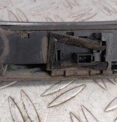 Poignee hayon OPEL CORSA D Photo n°3