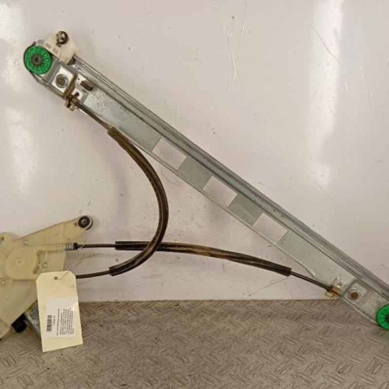 Leve vitre electrique avant droit RENAULT MASTER 3